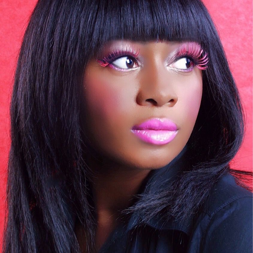 Professionelles Make-up bei Emi@AddisFriseursalon